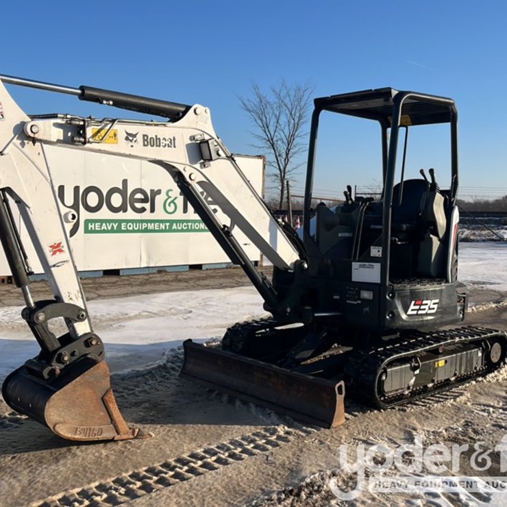 2021 BOBCAT E35