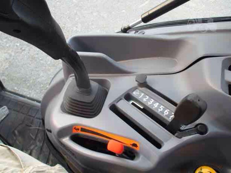 2023-kubota-l4060hstc-image-14