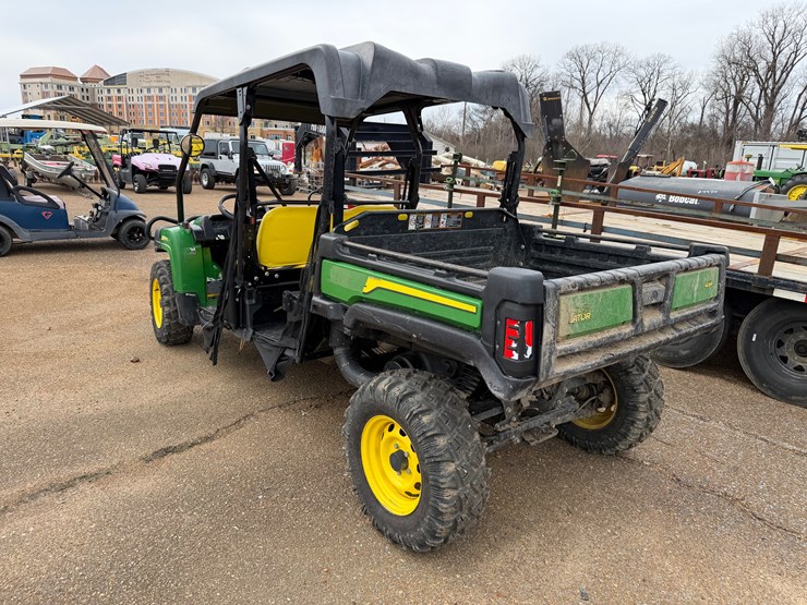 john-deere-gator-image-5