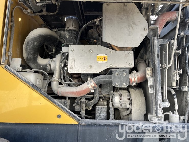 2014-komatsu-wa320-7-image-22