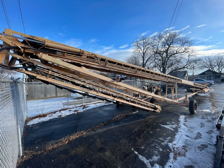 #2251-•-portable-conveyer-lift-image-4