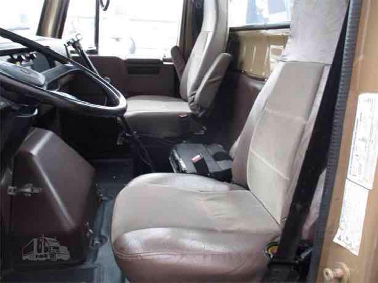 1984-international-s1900-image-43