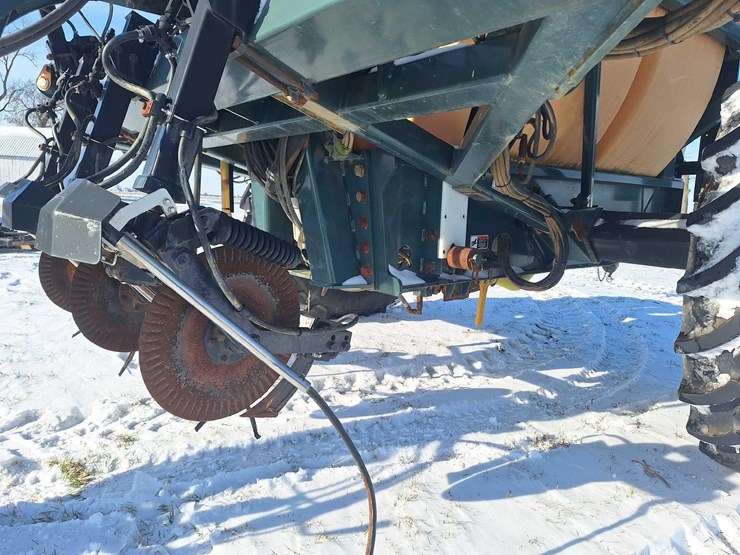 30'-1400-gallon-liquid-applicator-image-6