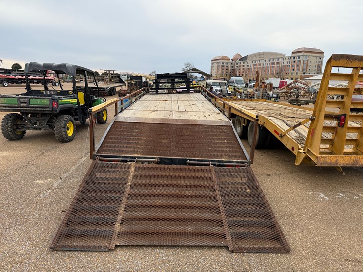 #7804-•-protrak-gn-trailer-image-4