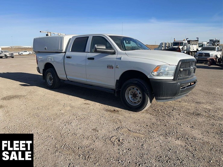 2012-dodge-3500-image-2