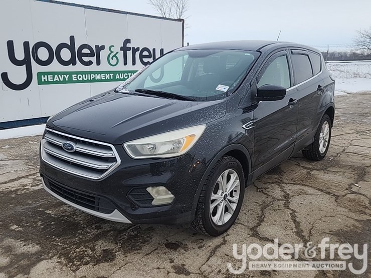 2017-ford-escape-image-1