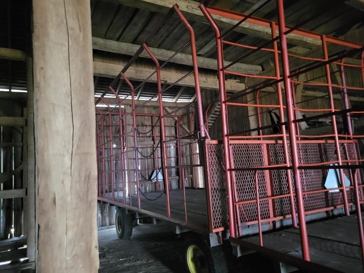 john-deere-18-image-33