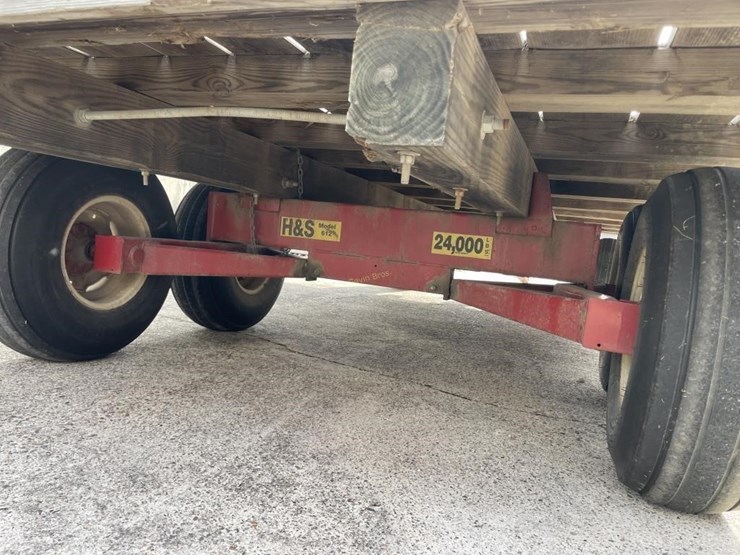 flat-rack-wagon-on-h&s-running-gear-image-4