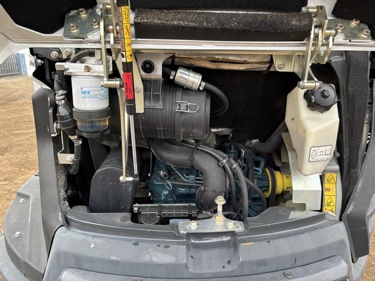 2021-bobcat-e26-image-45