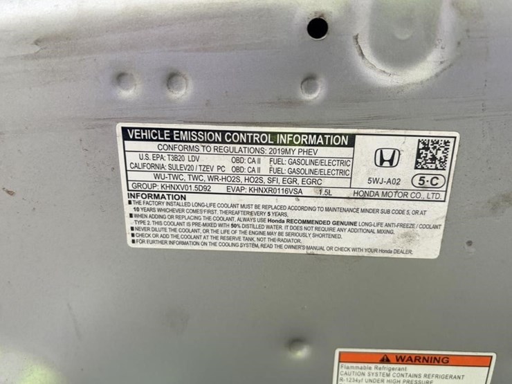 2019-honda-clarity-sedan-image-8