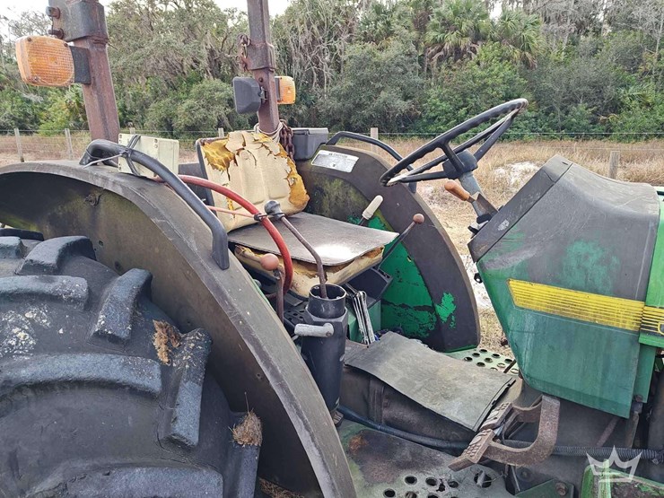 1995-john-deere-5200-image-6