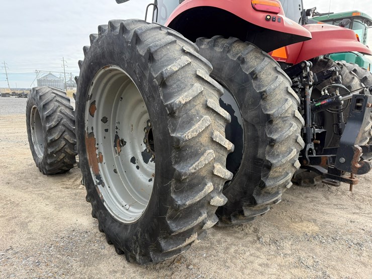 2015-case-ih-340-image-7