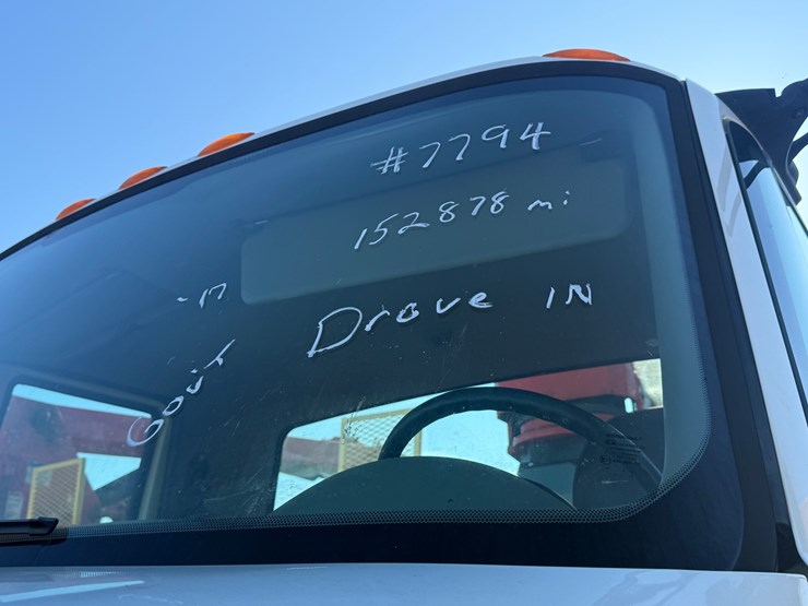 2018-international-durastar-4400-image-54