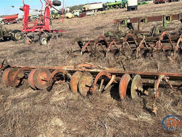 12-row-cultivator-image-2