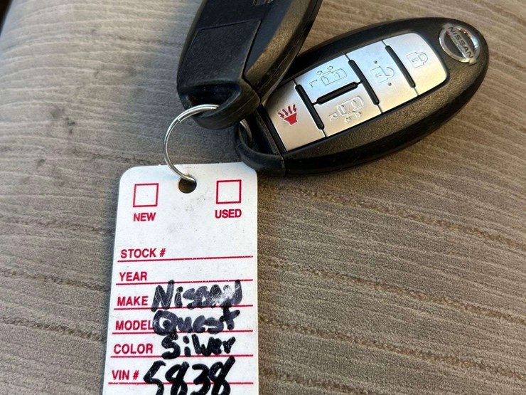 2017-nissan-quest-image-34