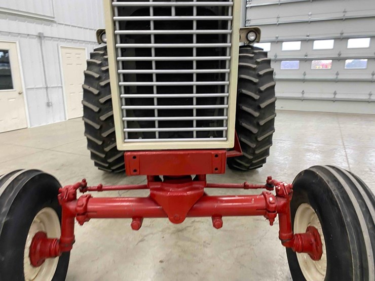 farmall-1206-open-station-restored-image-10