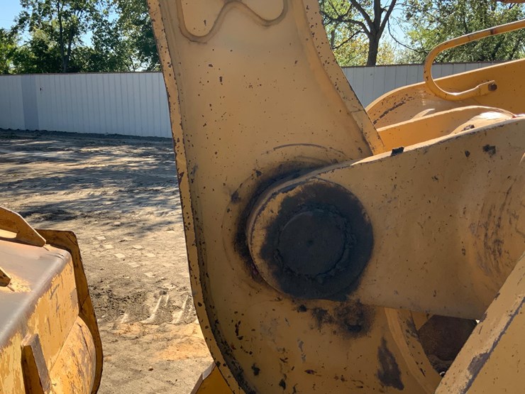 2005-caterpillar-963c-image-20