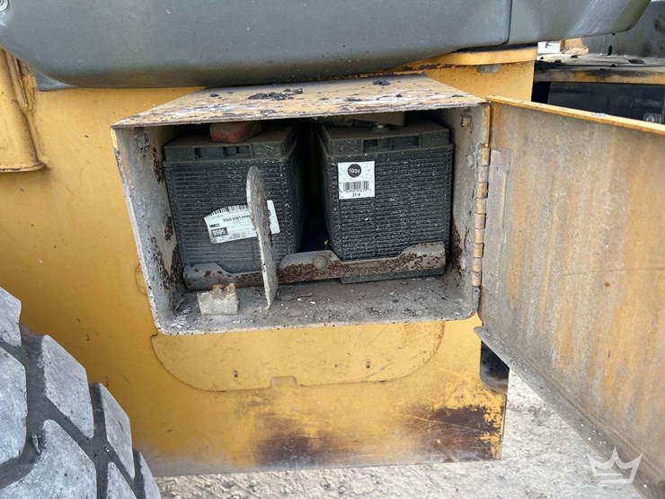 2007-deere-644j-image-13