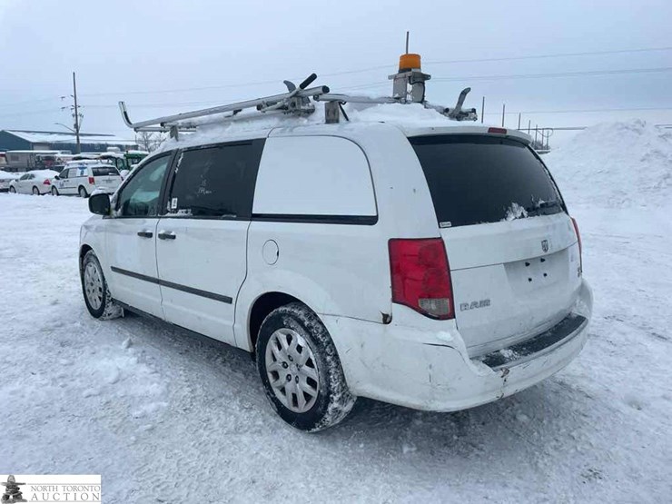 2015-ram-tradesman-image-6