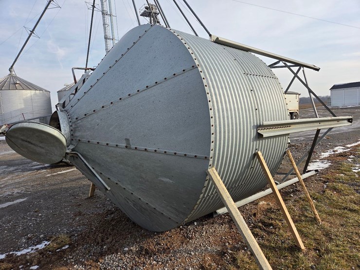 9-ton-hog-slat-feed-bin-image-4