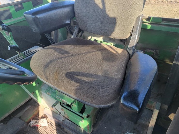 john-deere-7520-image-68