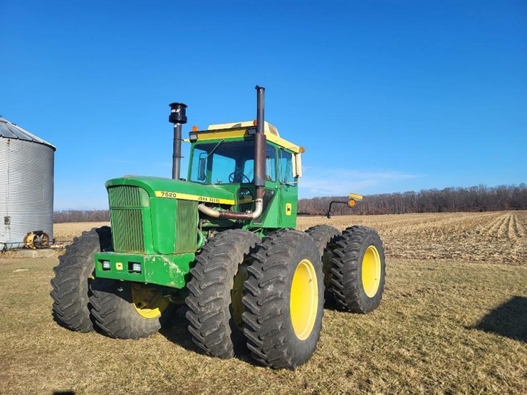 john-deere-7520-image-2