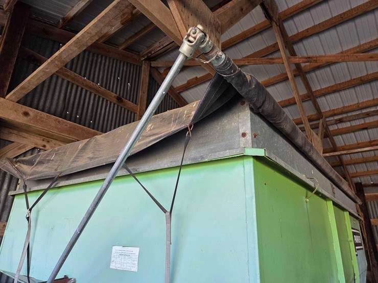 parker-gravity-wagon-on-gehl-running-gear-w/-roll-tarp-image-4