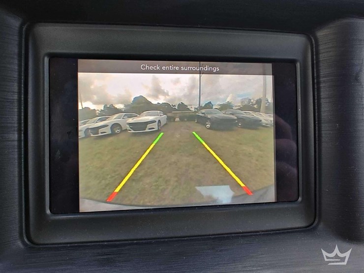 2018-dodge-charger-sedan-image-34