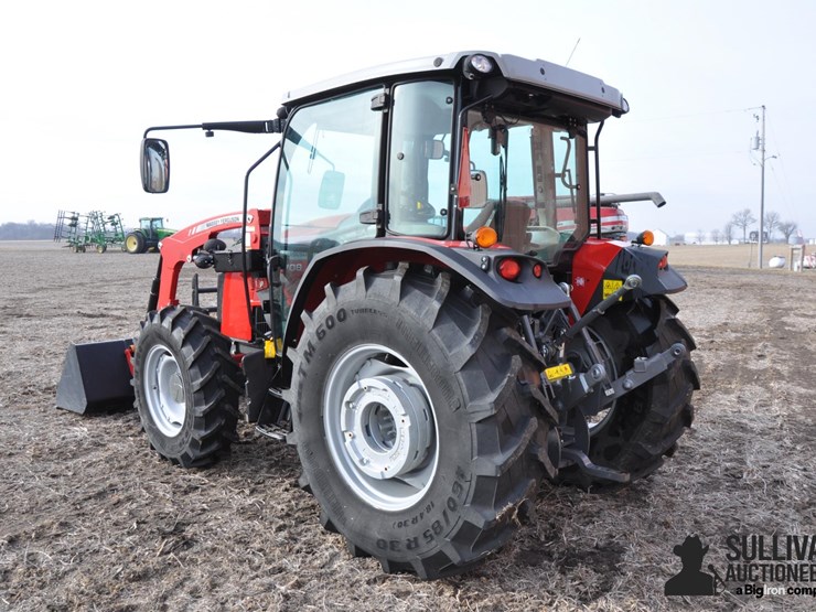 2016-massey-ferguson-4708-image-8