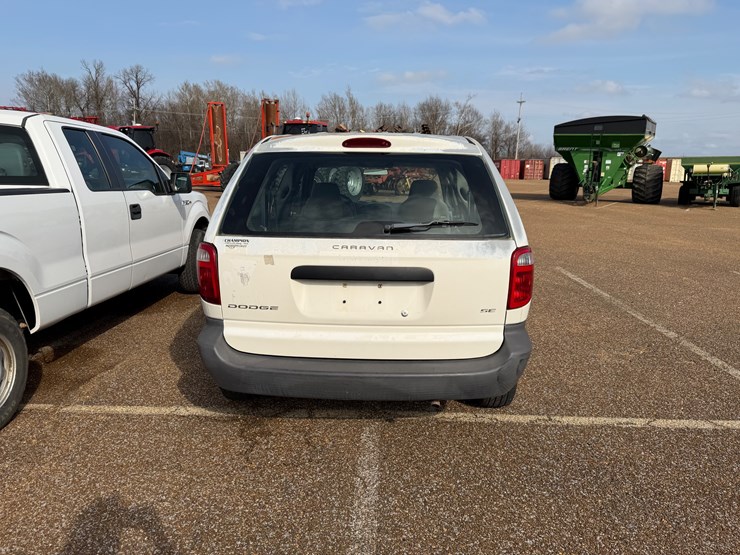 #7788-•-2003-dodge-minivan-image-8