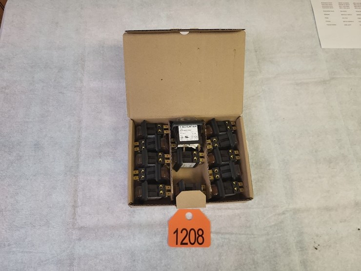 (15)-schurter-6-amp-240-volt-single-phase-breakers---tag-#1208-image-1