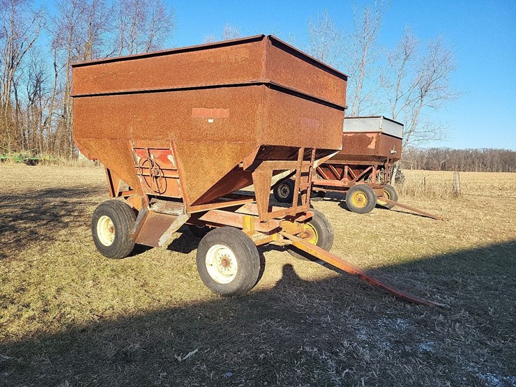 mccurdy-hopper-wagon-w/farmers-pride-running-gear-image-1