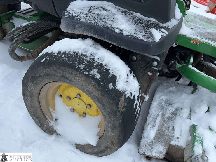 2013-john-deere-7400-image-8