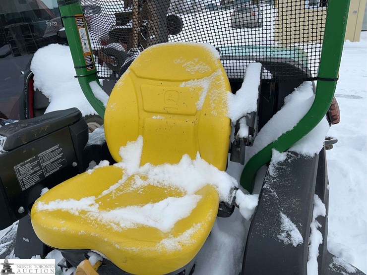 2013-john-deere-7400-image-18