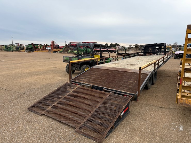 #7804-•-protrak-gn-trailer-image-3