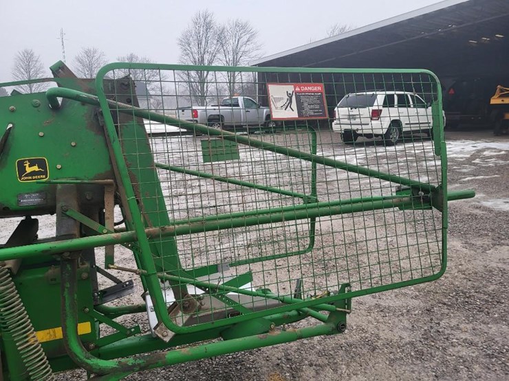 john-deere-348-image-25