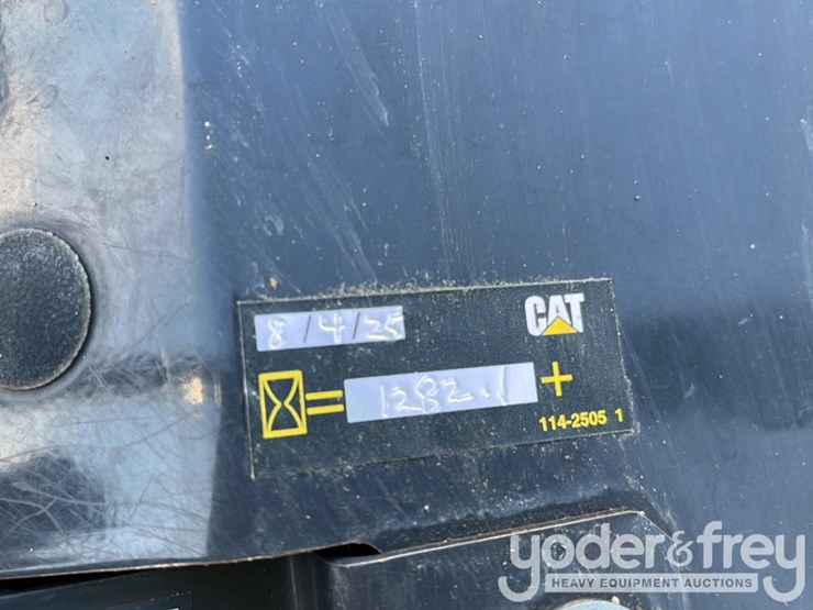 2021-deere-26g-image-38