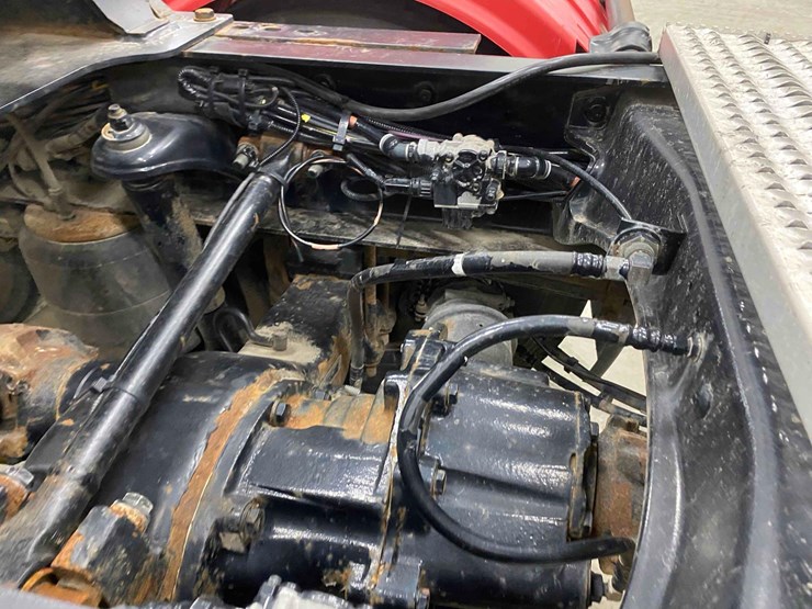 2014-peterbilt-365-image-27