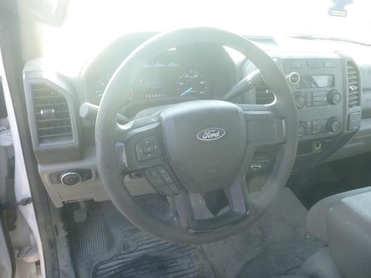 2017-ford-f350-image-18