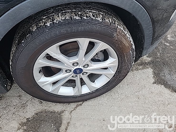 2017-ford-escape-image-9