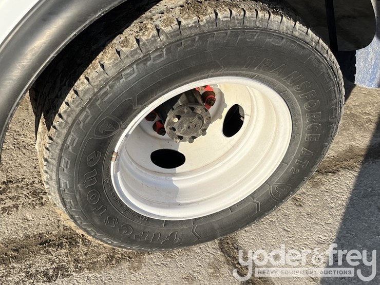 2016-ford-e450-image-15