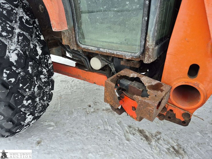 2010-kubota-l5250-d-tractor-image-22