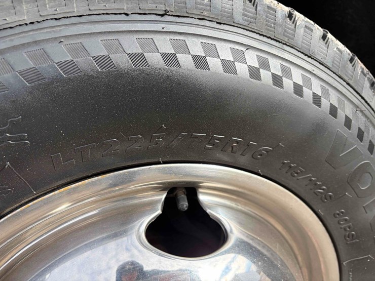 2005-chevrolet-bus-image-9