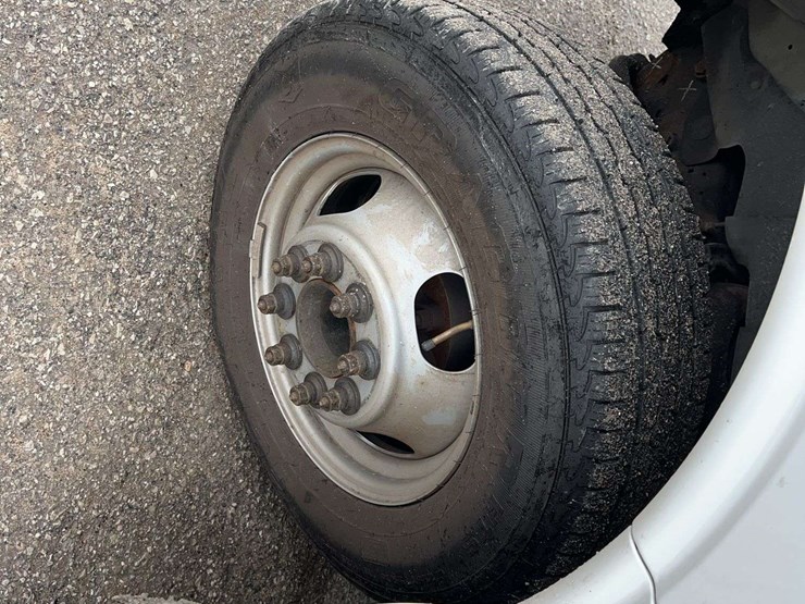 2016-chevrolet-express-g3500-image-9