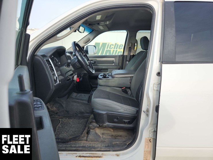 2018-dodge-2500-image-14