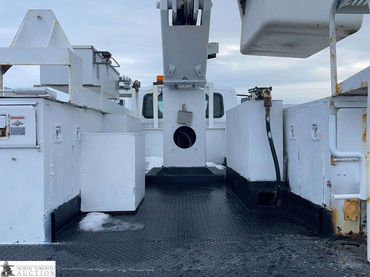 2006-international-durastar-4200-image-35