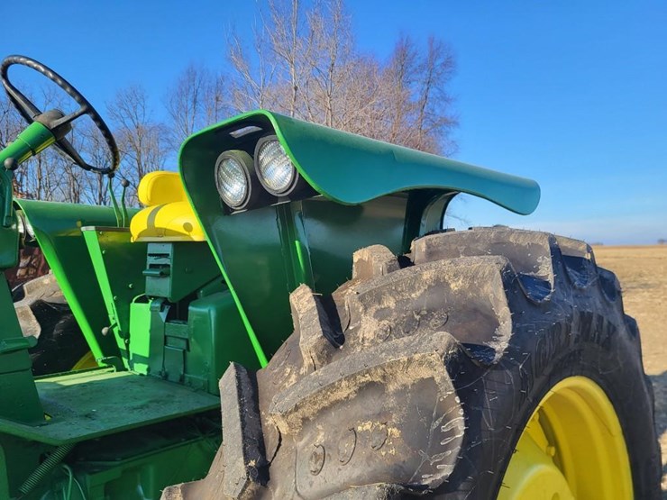 john-deere-4520-image-21