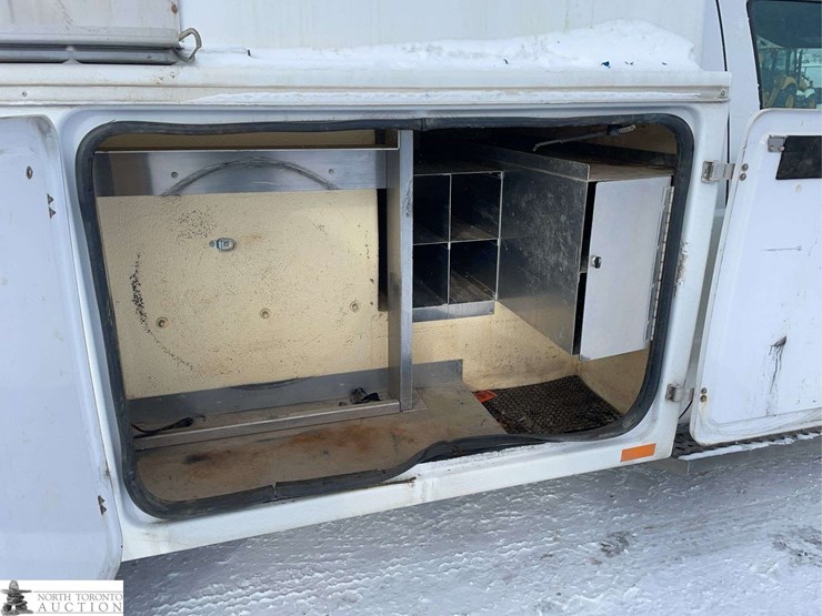 2012-ford-f350-image-25