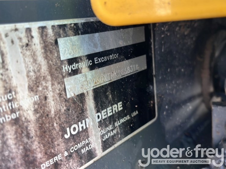 2021-deere-26g-image-37