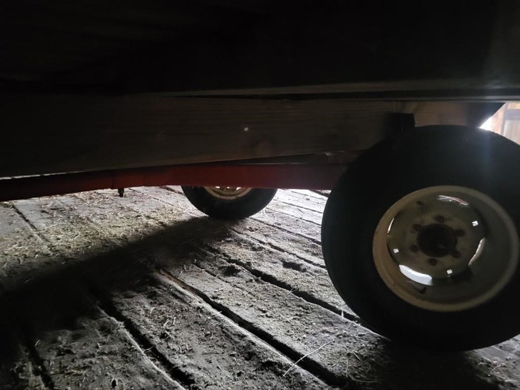 meyer-kicker-wagon-w/unverferth-rge10-running-gear---tag-#1113-image-26